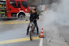 Če motor tako kadi, bo delal le še nekaj dni